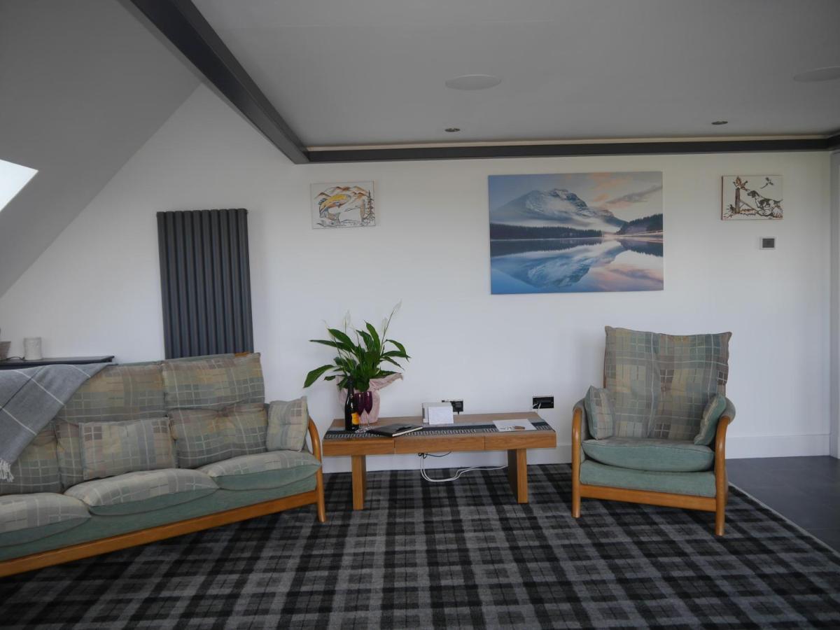 Rest At Last - Highland Apartment With Private Hot Tub Whitebridge  Exterior foto